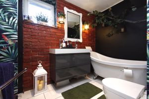 Bathroom- click for photo gallery